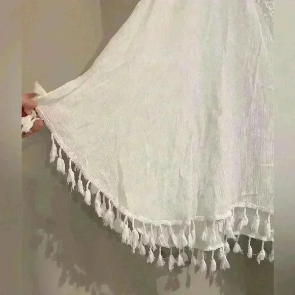 Women’s White Bathing Suit Cover Up - Picture 6 of 8